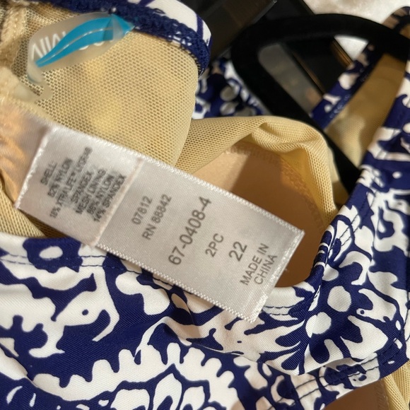 Swim 365 Navy and White 2 piece Tankini Set with Molded Soft Cups Size 22 - Picture 4 of 11